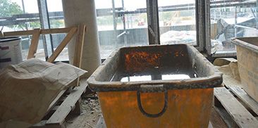 Die Baustelle als Bade-Paradies - zum Blog 