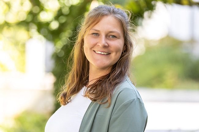 Marie-Lena Oetzel<br />
